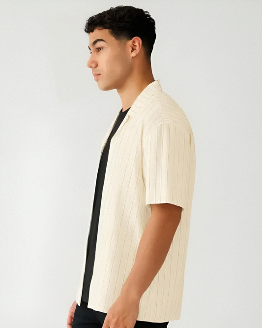 Jumps cute men's textured line collared nack half sleeve cotton blend cream shirt